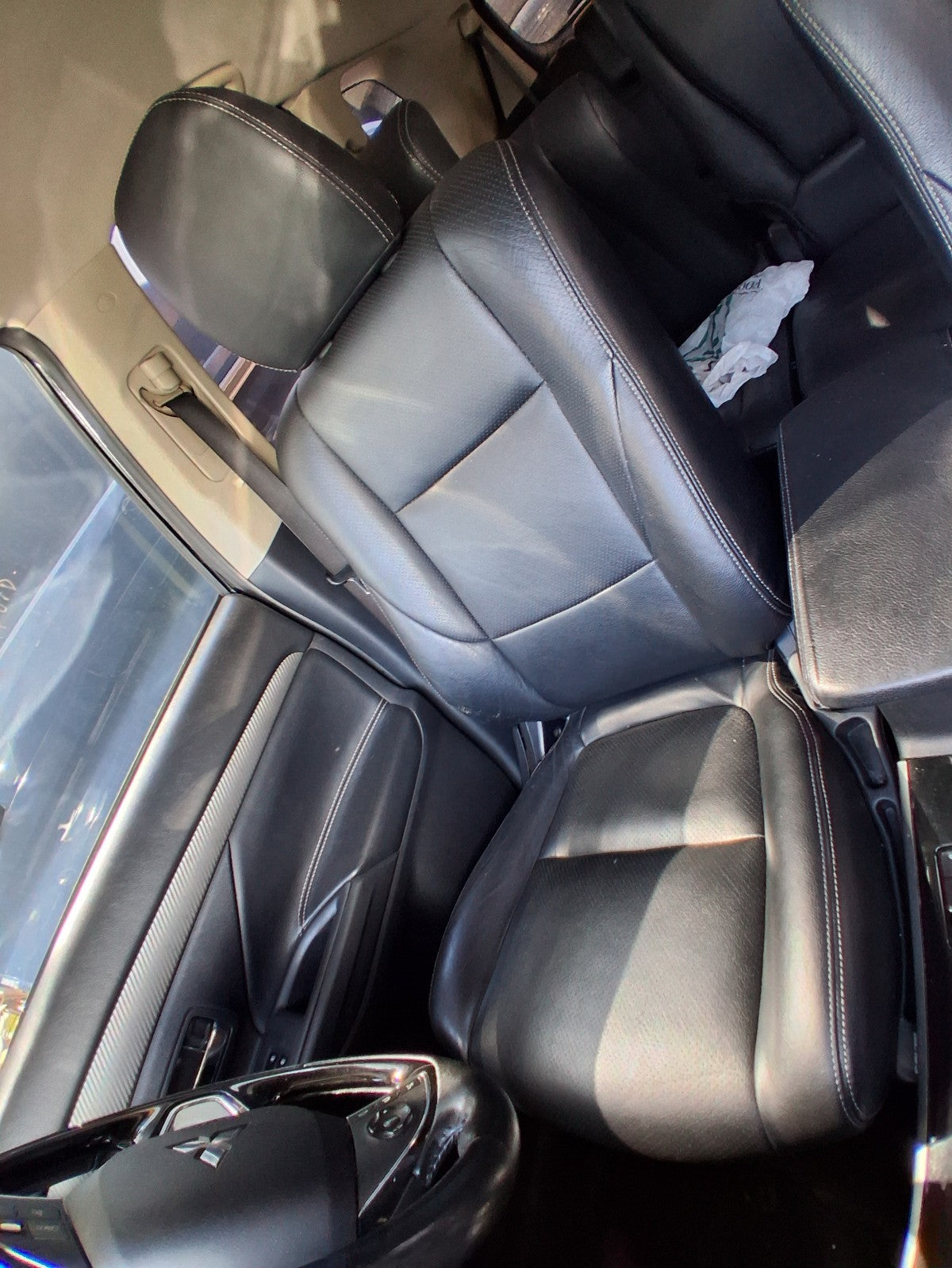 2018 MITSUBISHI OUTLANDER MK3 OSF DRIVER SIDE FRONT LEATHER COMPLETE SEAT