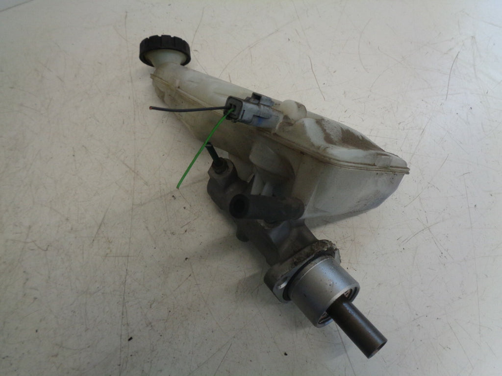 RENAULT CLIO 2008 MK3 1.2 PETROL BRAKE MASTER CYLINDER RESERVOIR