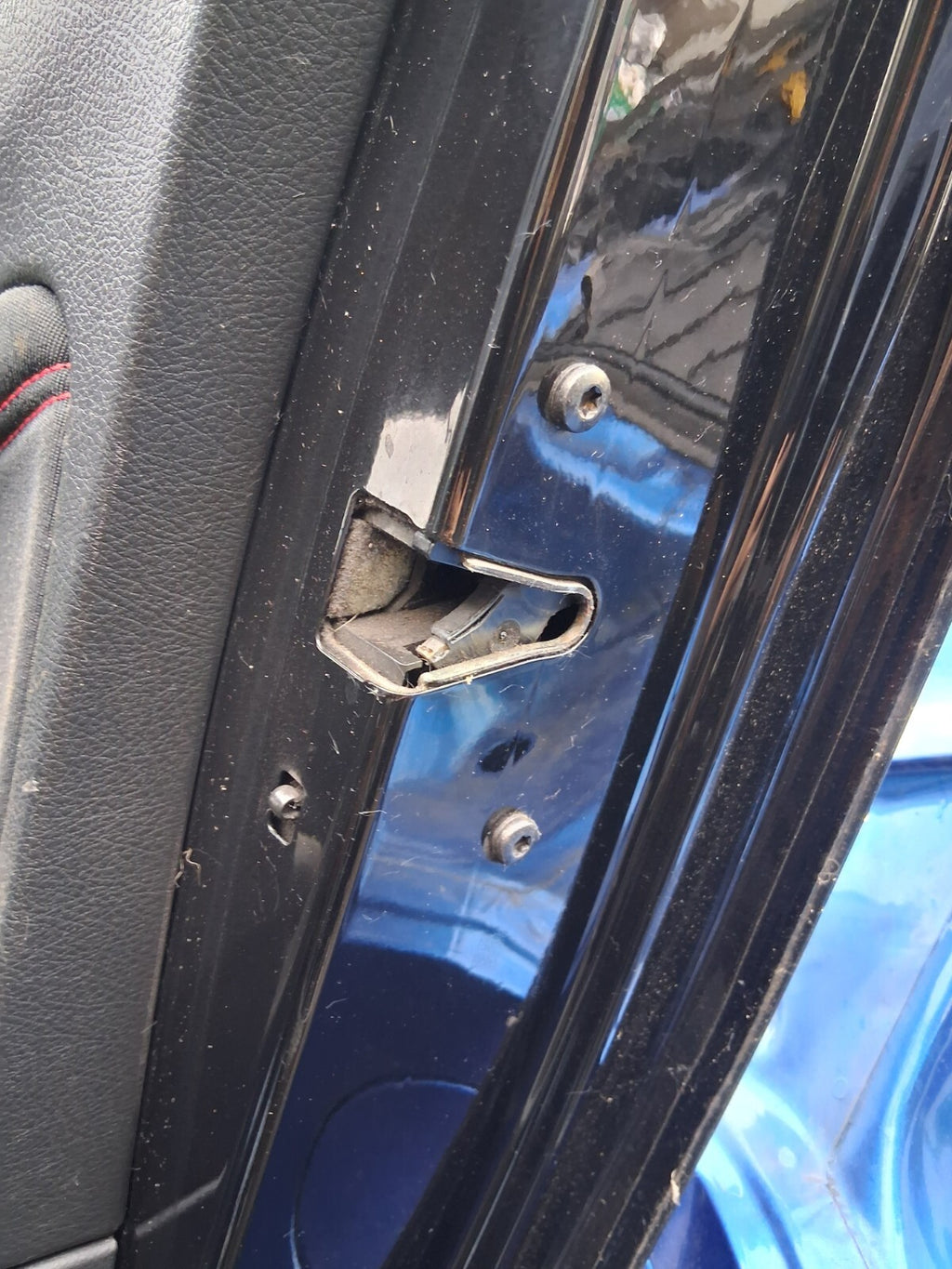 2015 BMW 1 SERIES F20 LCI FACELIFT OSR DRIVER SIDE REAR DOOR LOCK MECHANISM