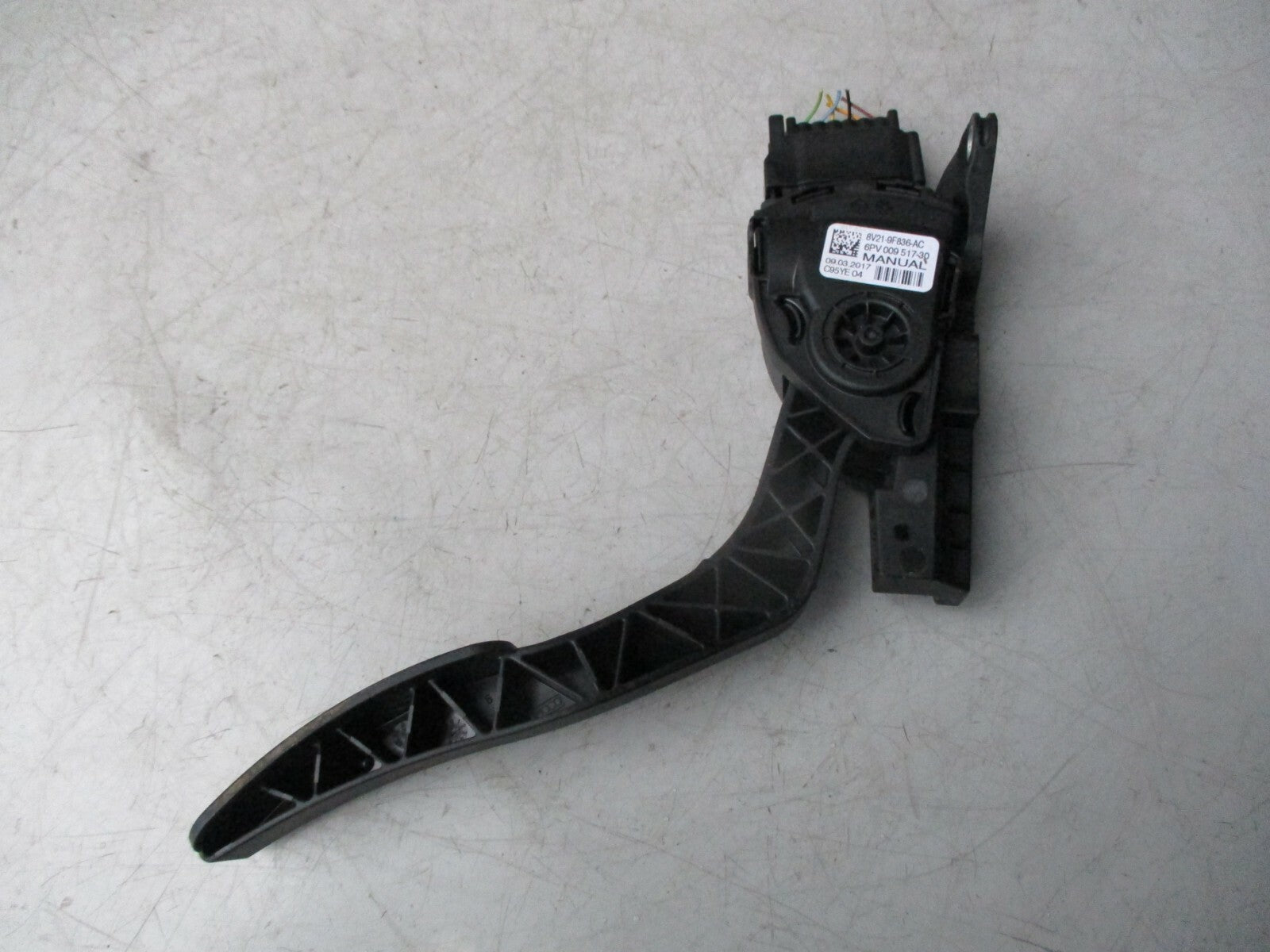 FORD FIESTA MK7 1.25 2017 ELECTRONIC ACCELERATOR THROTTLE PEDAL 8V21-9F836-AC