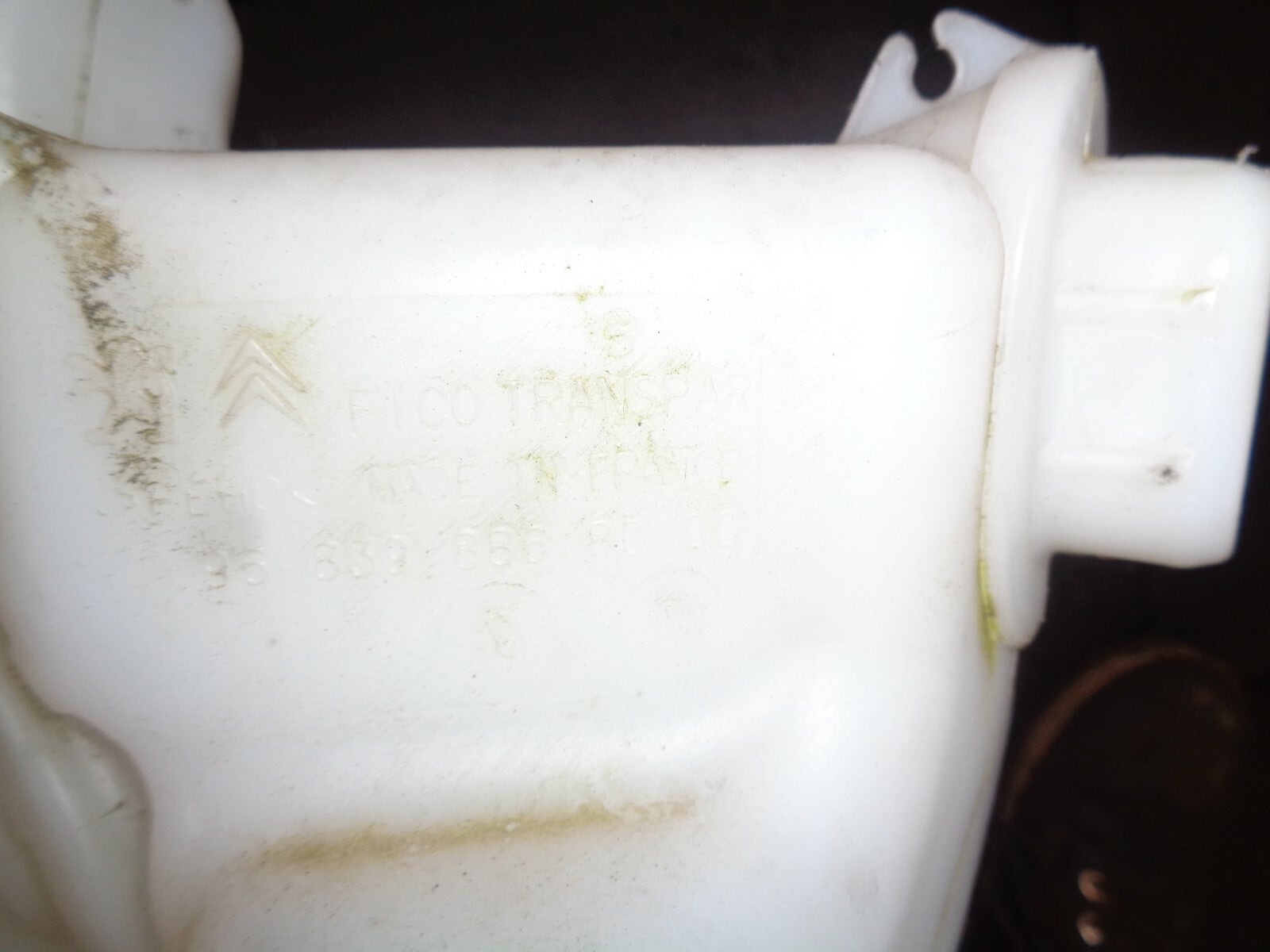PEUGEOT 208 2012 FRONT WINDSCREEN WASHER BOTTLE TANK 9683988680