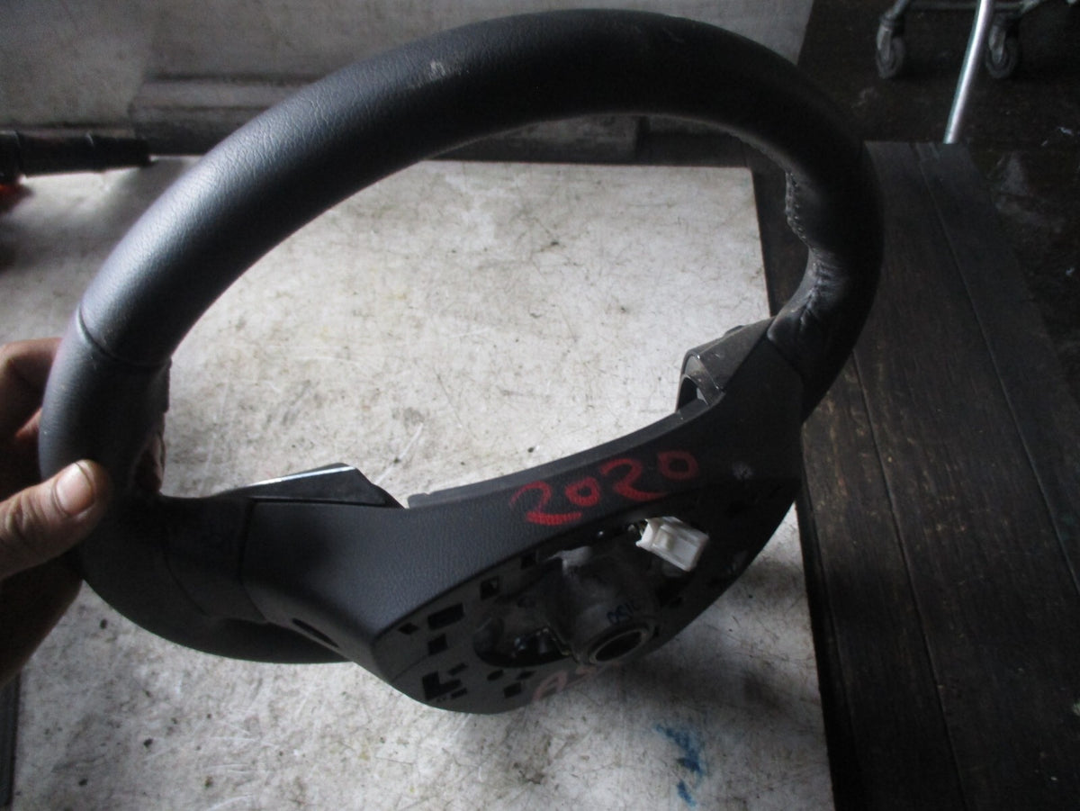 MITSUBISHI ASX 2020 FACELIFT 3 SPOKE LEATHER MULTIFUNCTION STEERING WHEEL SWITCH