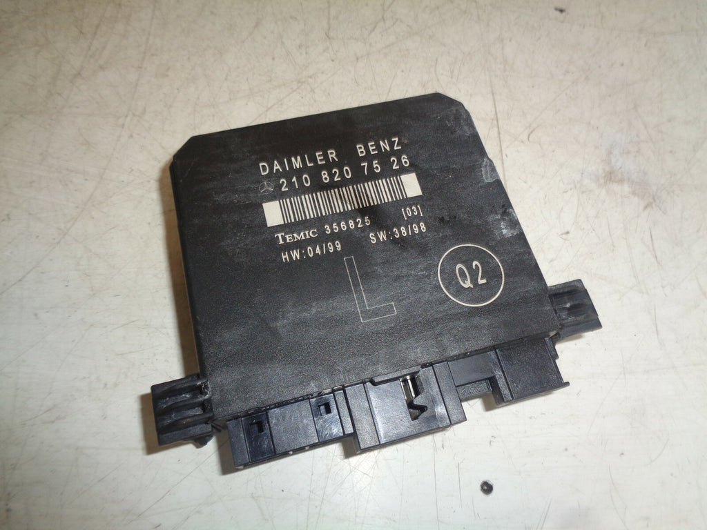 MERCEDES BENZ C CLASS W202 FRONT DOOR CONTROL UNIT ECU 2108207526