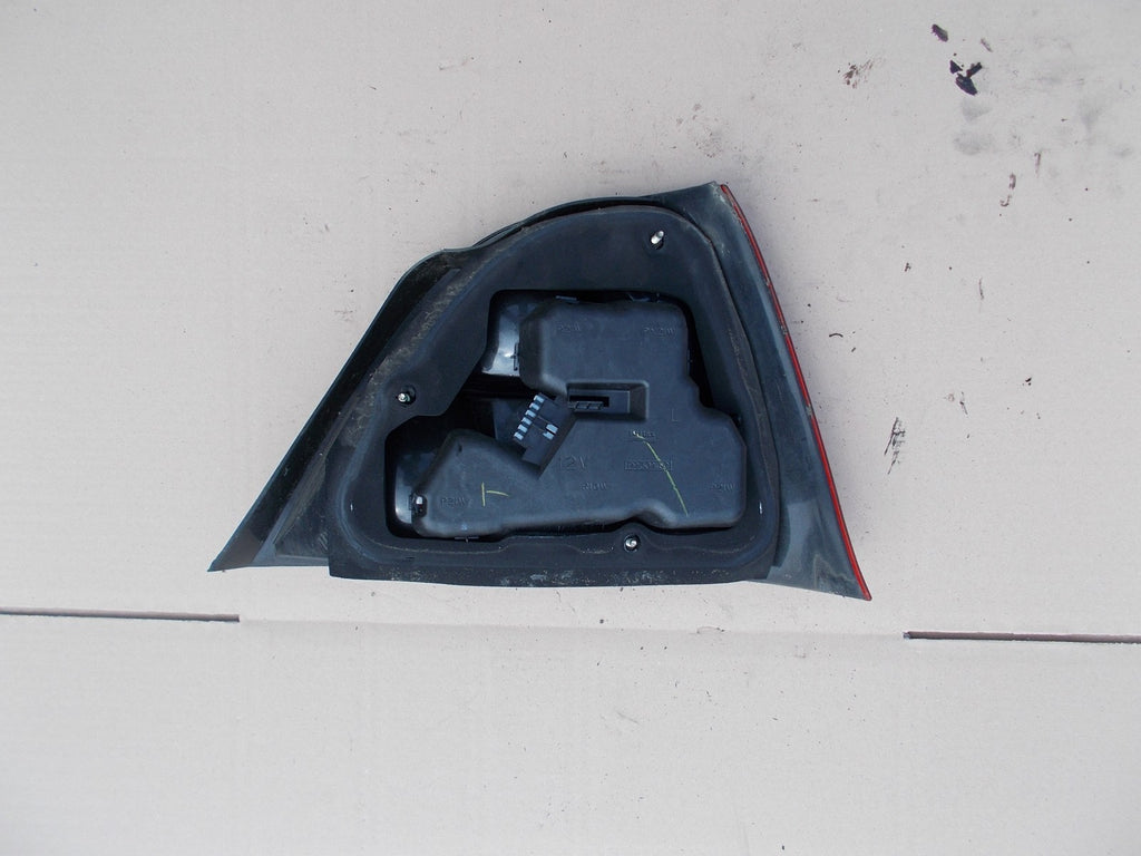 ROVER MG ZR NS PASSENGER SIDE REAR TAIL LIGHT S102R021B02F00