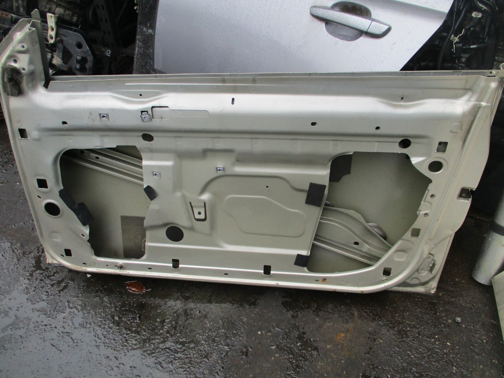 2005 RENAULT MEGANE MK2 OSF DRIVER SIDE FRONT BARE DOOR