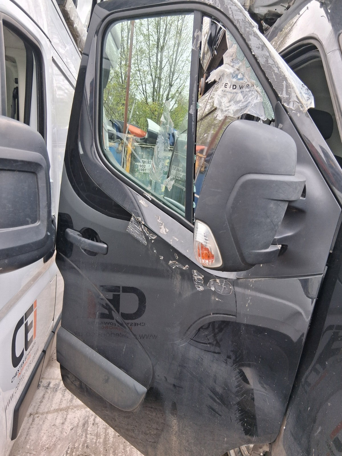 2021 NISSAN NV400 MK1 OSF DRIVER SIDE FRONT RIGHT BARE DOOR BLACK
