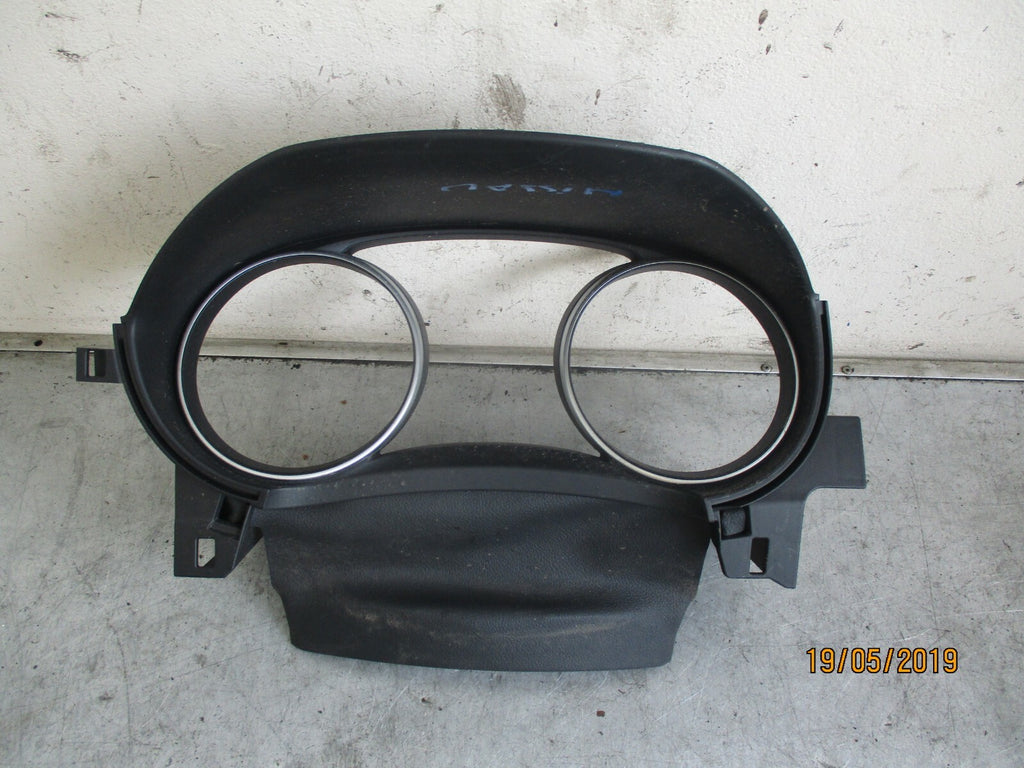 NISSAN QASHQAI J11 MK2 SPEEDO CLOCK SURROUND TRIM