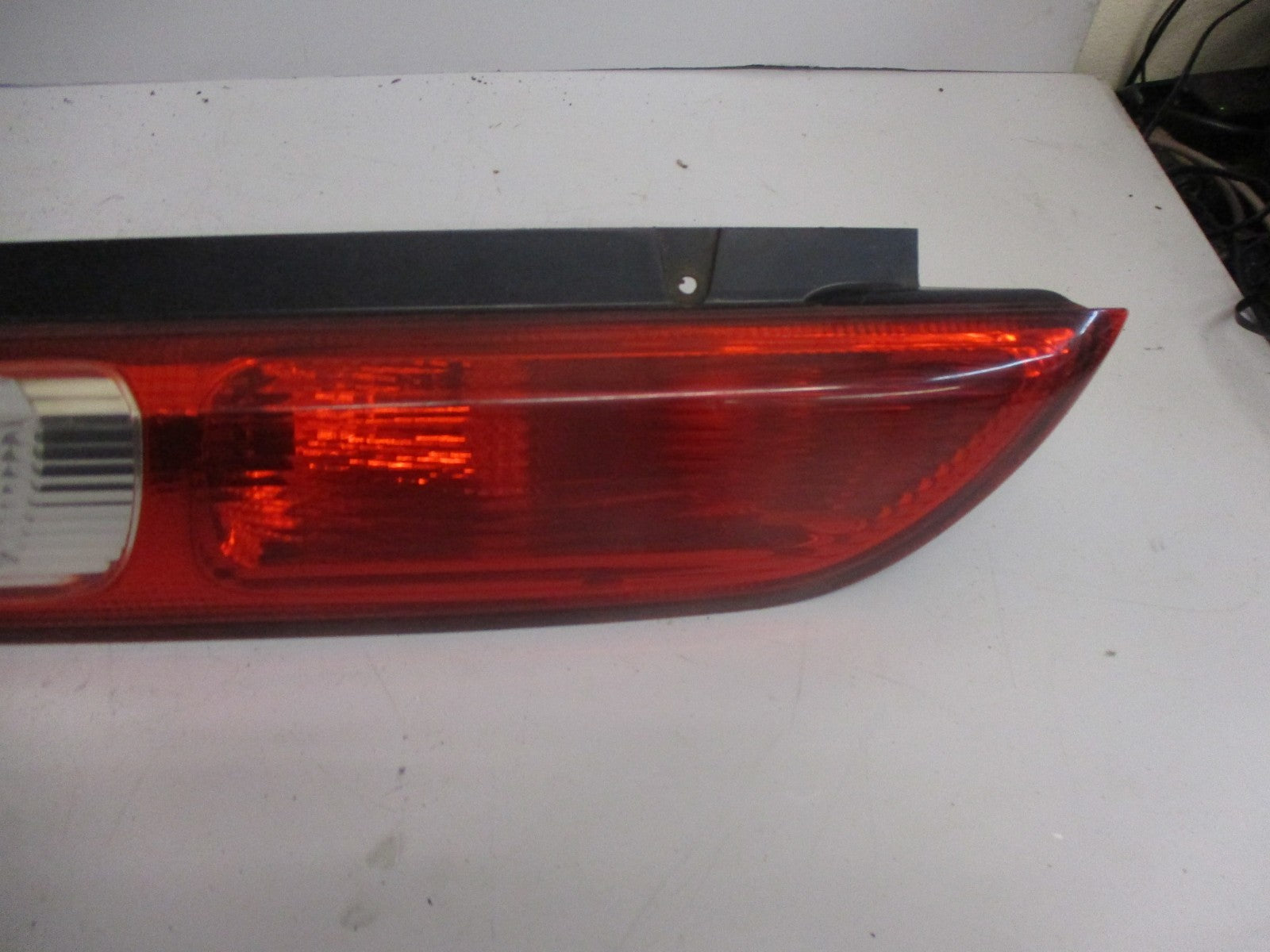 FORD FOCUS MK2 2005 NSR PASSENGER REAR BRAKE TAIL LIGHT CLUSTER 4M51-13405-A