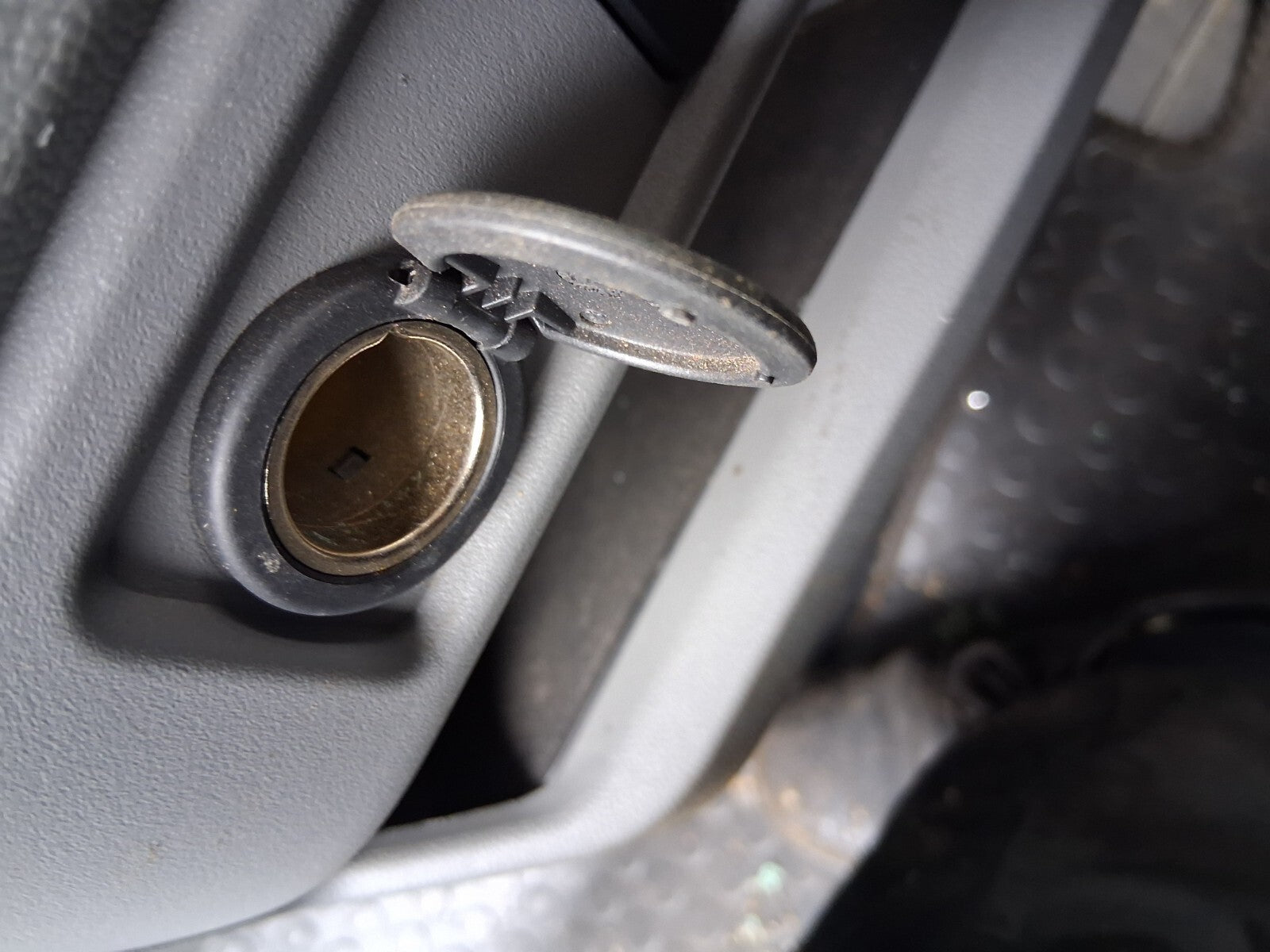 2024 FORD TRANSIT CUSTOM MK2 12V SOCKET PORT