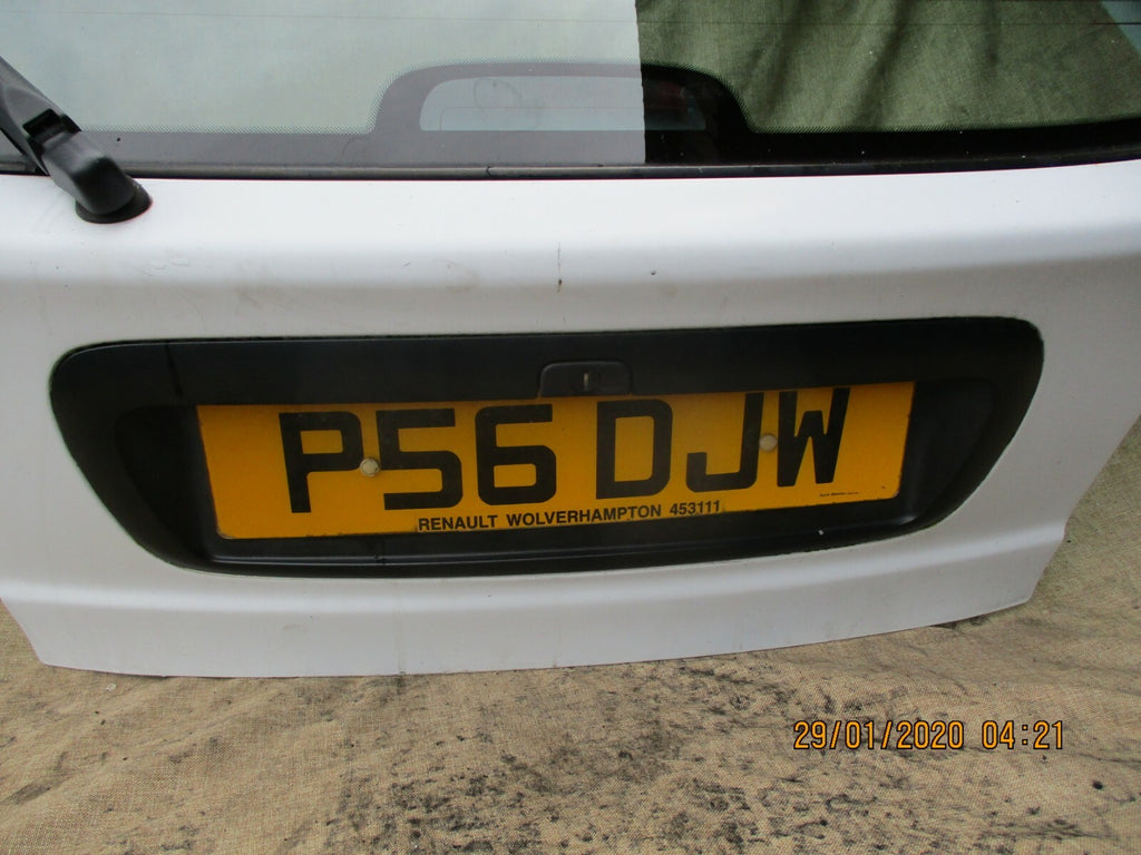 RENAULT MEGANE MK1 HATCHBACK 1996 REAR BOOT LID TAILGATE HATCH GLASS WIPER WHITE