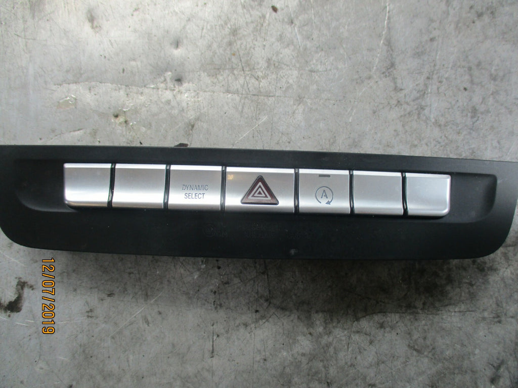 MERCEDES A CLASS W176 A160 CENTRE INFORMATION MONITOR AND RADIO A1669001420