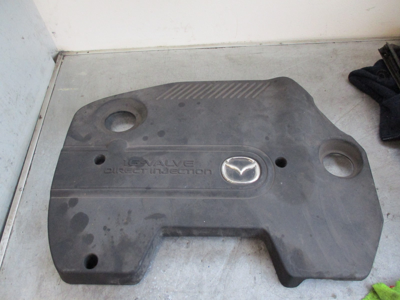 MAZDA 6 2.0 DI RF5C PLASTIC ENGINE COVER TRIM