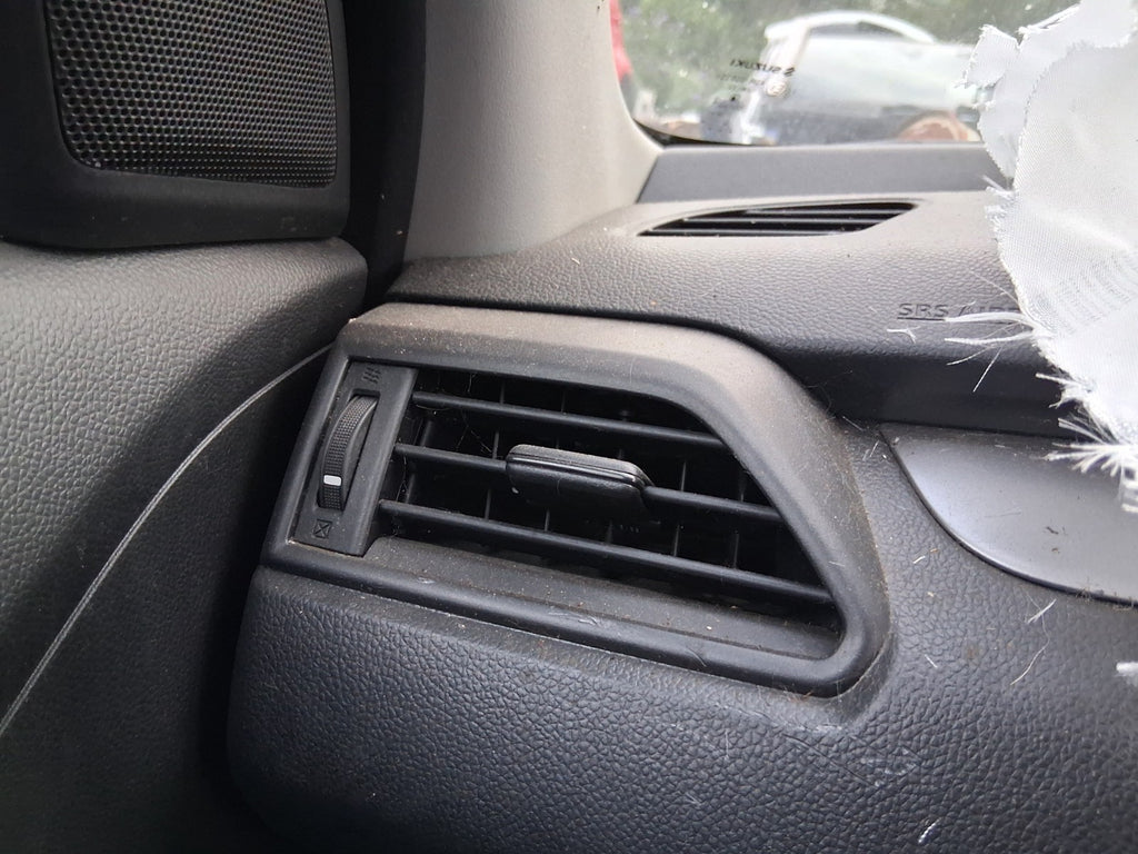 2021 SUZUKI SWIFT A2L MK4 NSF PASSENGER SIDE FRONT LEFT AIR VENT