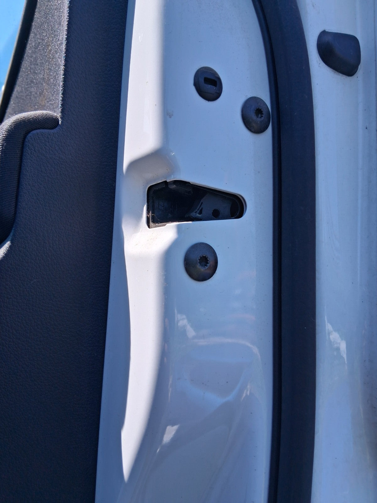 2013 VW VOLKSWAGEN TIGUAN MK1 OSF DRIVER SIDE FRONT DOOR LOCK MECHANISM