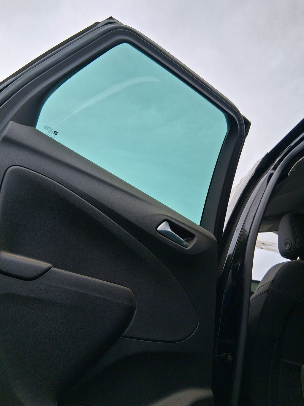 2024 VAUXHALL CROSSLAND NSR PASSENGER SIDE REAR LEFT WINDOW GLASS