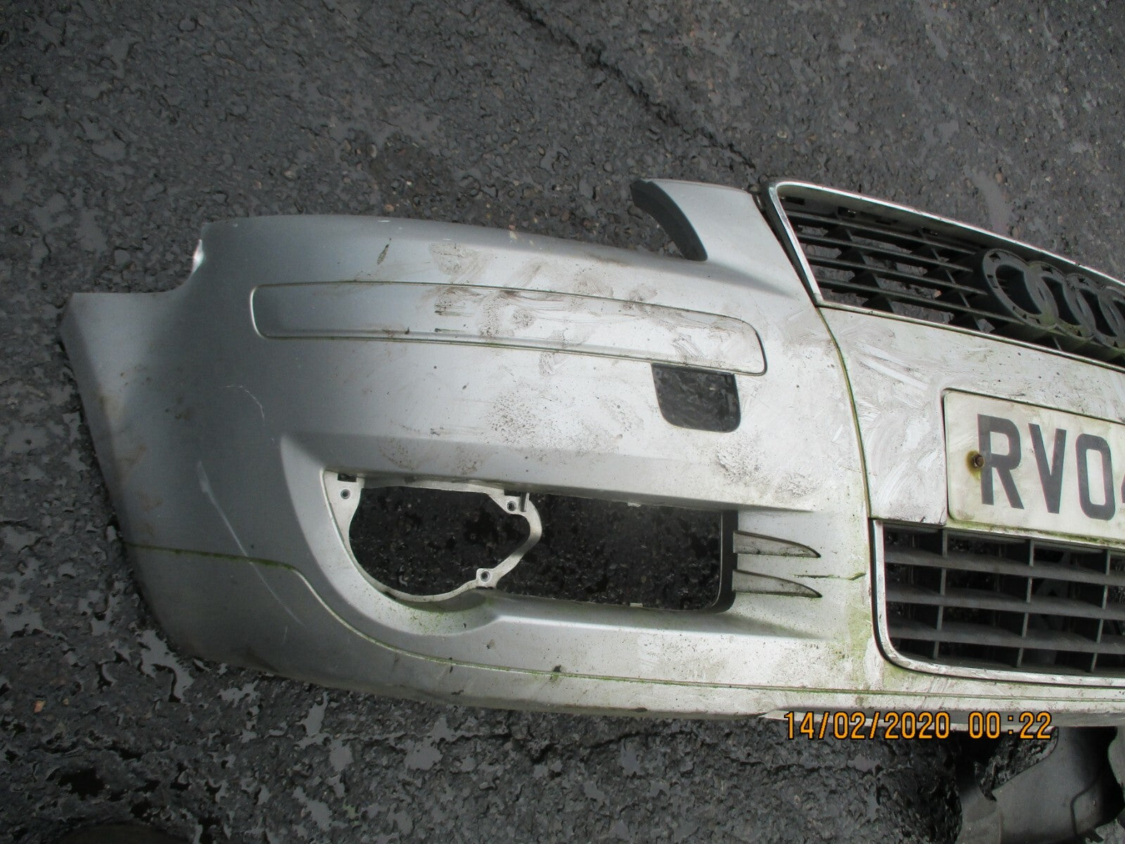 AUDI A3 8P MK2 SPORT 2004 PRE FACELIFT FRONT BUMPER SILVER