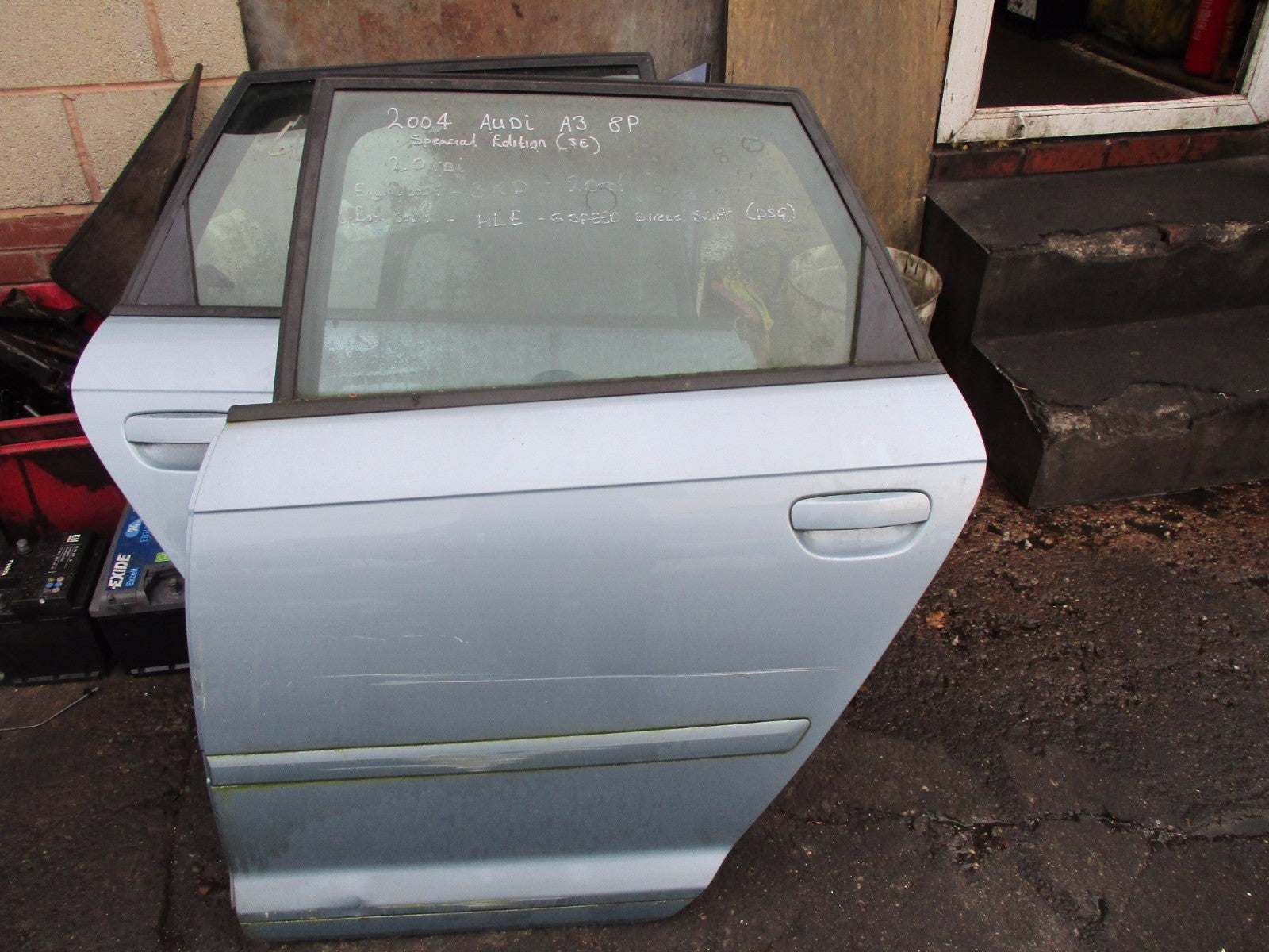 AUDI A3 8P MK2 2006 NSR PASSENGER SIDE REAR COMPLETE DOOR LIGHT BLUE