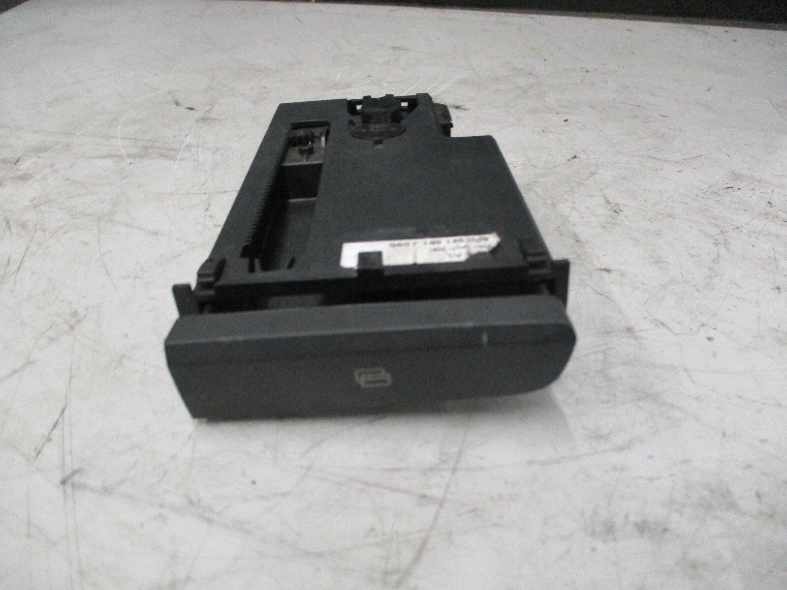 AUDI A3 8P 2008 - 2013 STORAGE TRAY COMPARTMENT 8P0941561J
