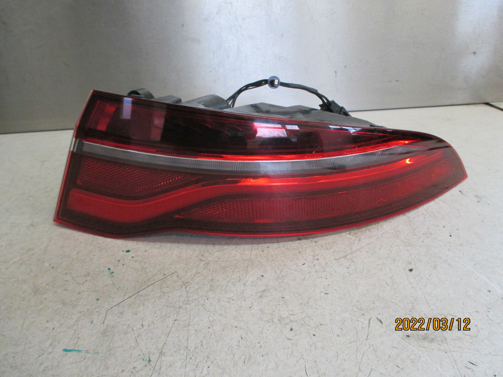 2019 JAGUAR XE FACELIFT OSR DRIVER SIDE REAR TAIL LIGHT TAILLAMP lx7313404aa