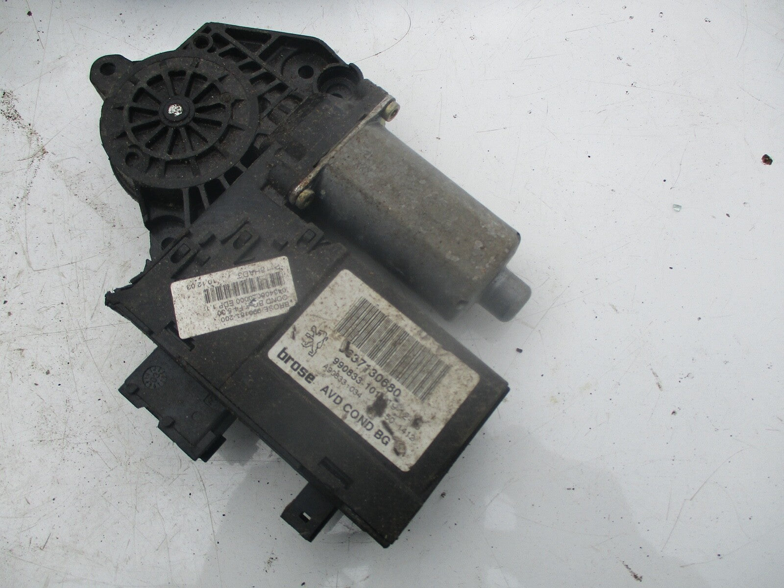PEUGEOT 307 2004 OS DRIVER SIDE FRONT ELECTRIC WINDOW MOTOR ONLY 9637130680