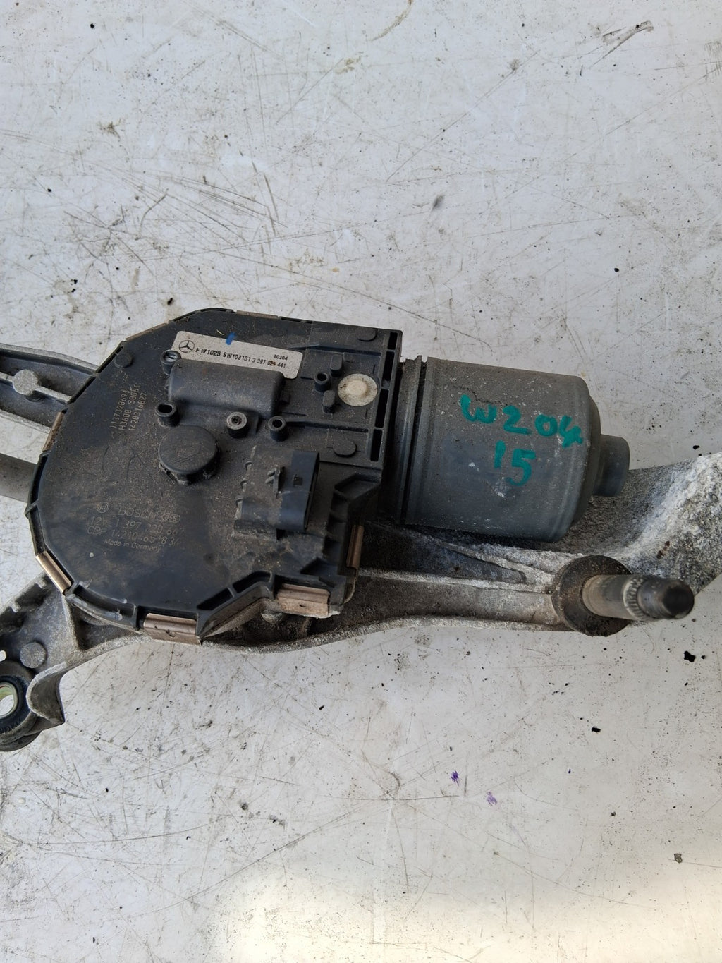 MERCEDES E CLASS W212 2011 FRONT WINDSCREEN WIPER MOTOR & LINKAGE 3397021441