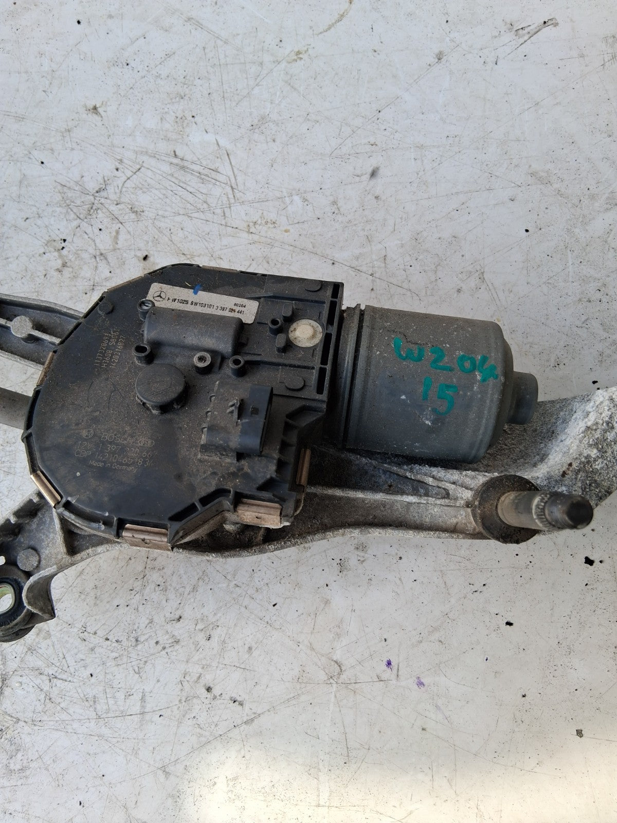 MERCEDES E CLASS W212 2011 FRONT WINDSCREEN WIPER MOTOR & LINKAGE 3397021441