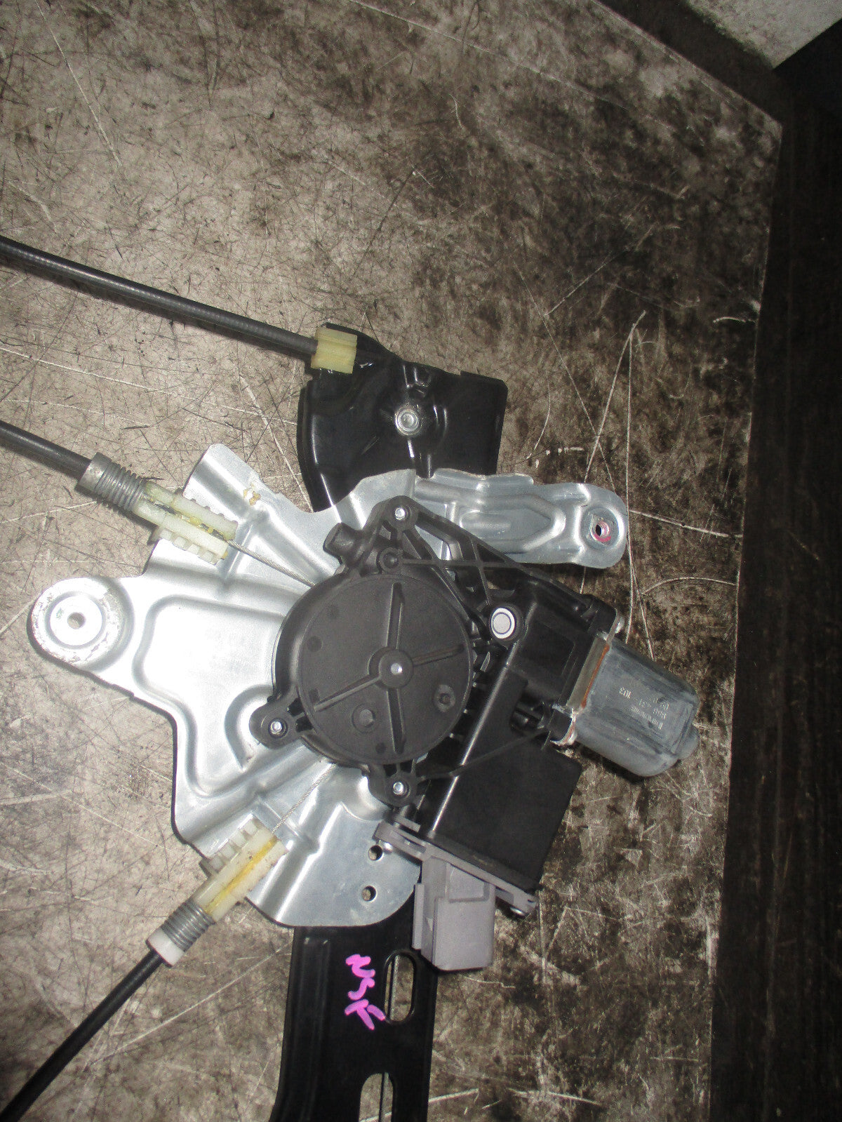 VAUXHAL INSIGNIA MK1 NSF PASSENGER SIDE FRONT WINDOW MOTOR & REGULATOR 966431103