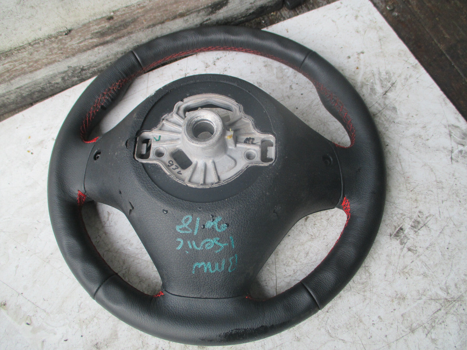 BMW 1 SERIES F20 2018 3 SPOKE MULTIFUNCTION STEERING WHEEL 62560184
