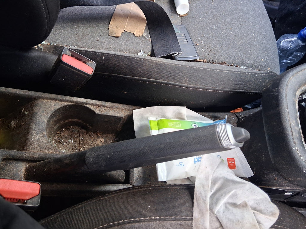 2024 RENAULT CLIO FACELIFT MK5 MANUAL HANDBRAKE PARKING BRAKE LEVER MECHANISM