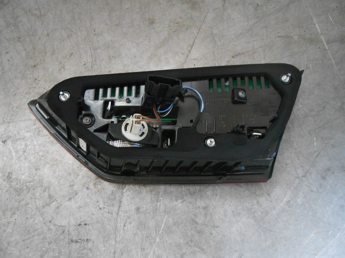 SEAT LEON ST 5F8 (MK3) 2018 NSR PASSENGER REAR INNER BOOT LIGHT 5F9945307E