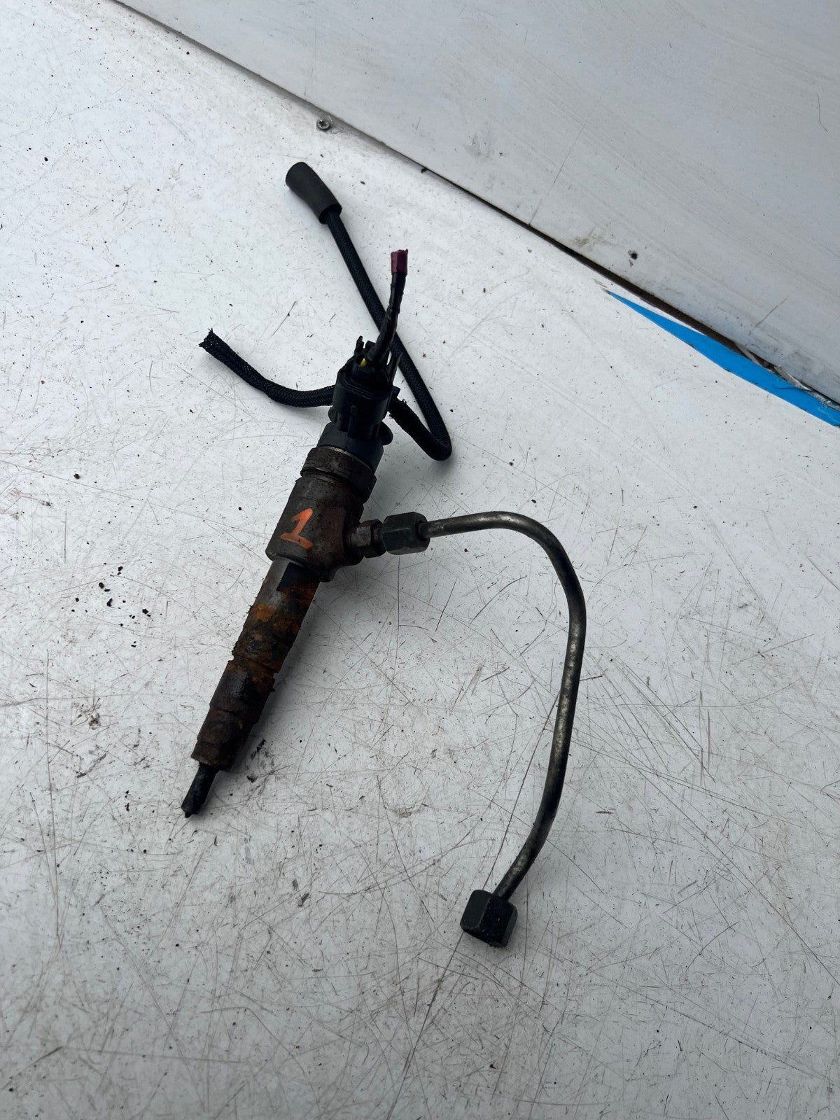 2016 FORD FIESTA MK7 1.6 TDCI DIESEL FUEL INJECTOR CV6Q9F593AA REF 1