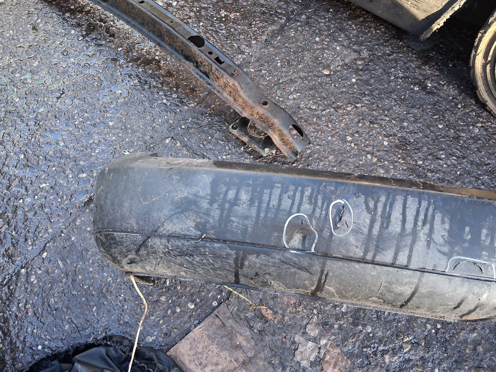 VW VOLKSWAGEN CADDY 2014 2K REAR COMPLETE BUMPER PLASTIC