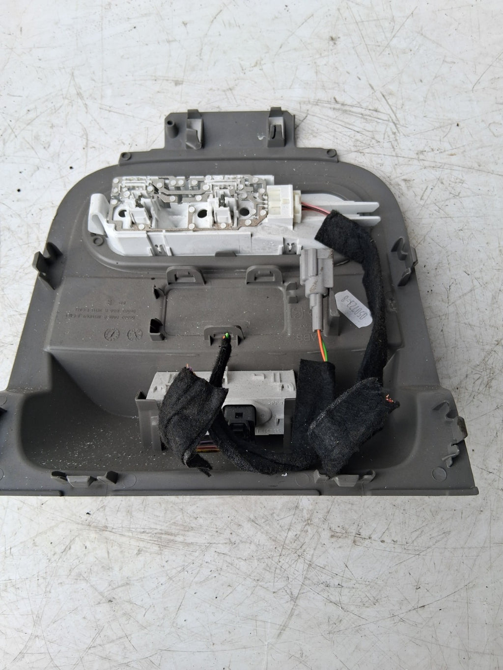 2023 RENAULT MASTER MK3 FRONT INTERIOR READING LIGHT 703004140
