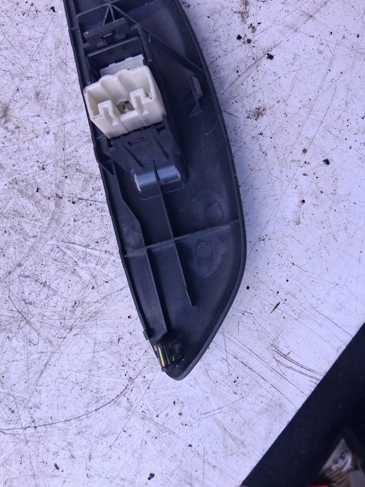 2004 TOYOTA YARIS MK1 NSF PASSENGER SIDE FRONT LEFT WINDOW CONTROL SWITCH