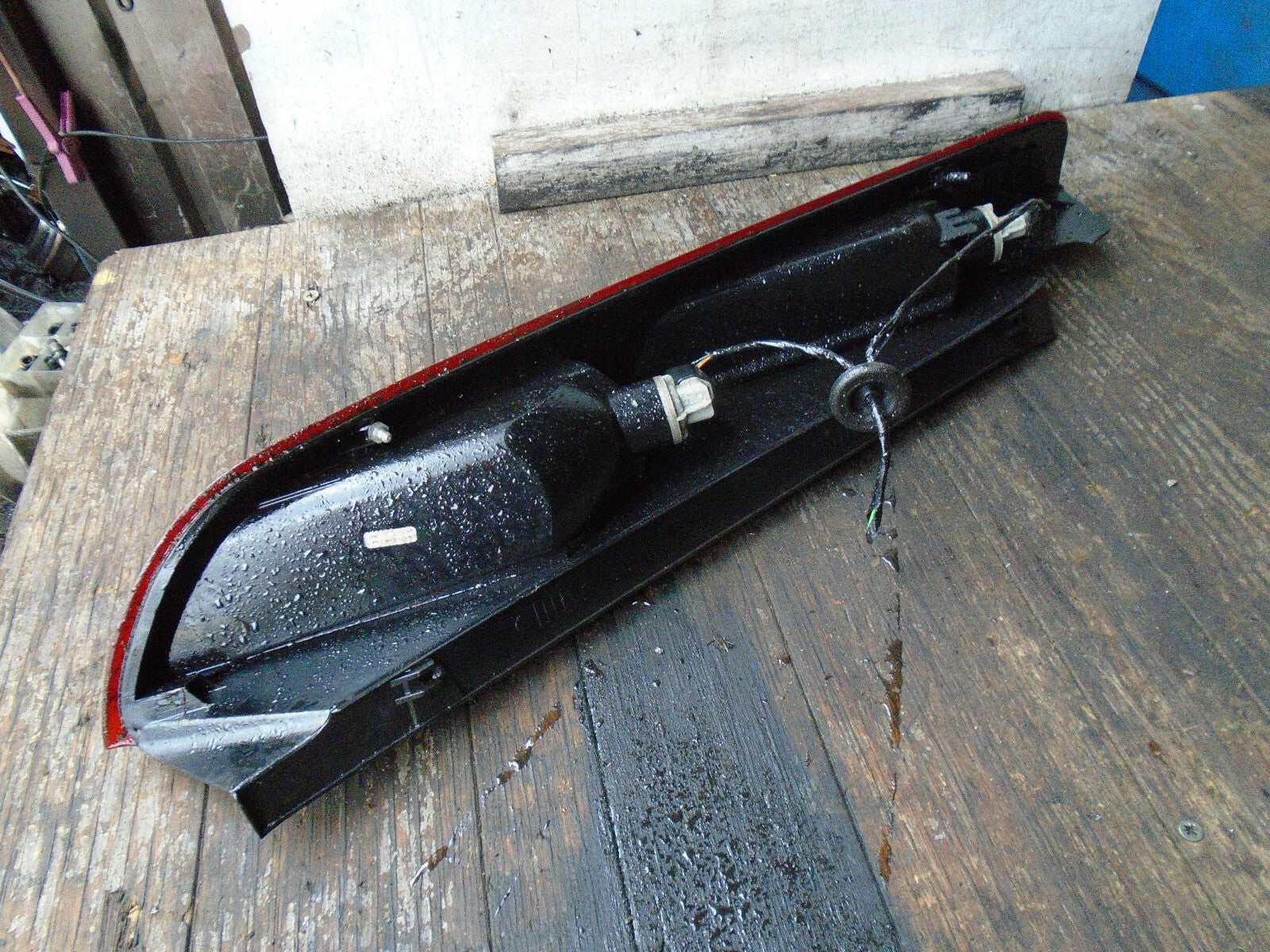 FORD FOCUS MK2 2008 OSR DRIVER SIDE REAR TAIL LIGHT