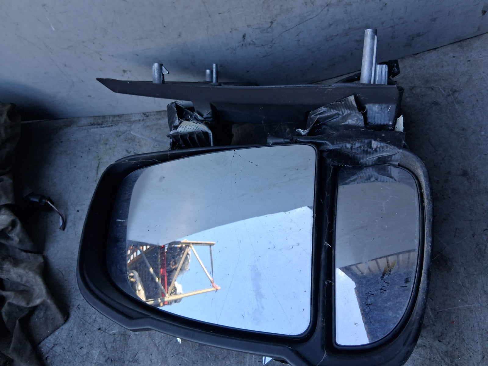 2021 PEUGEOT BOXER MK3 NS PASSENGER SIDE FRONT LEFT ELECTRIC WING MIRROR DAMAGED