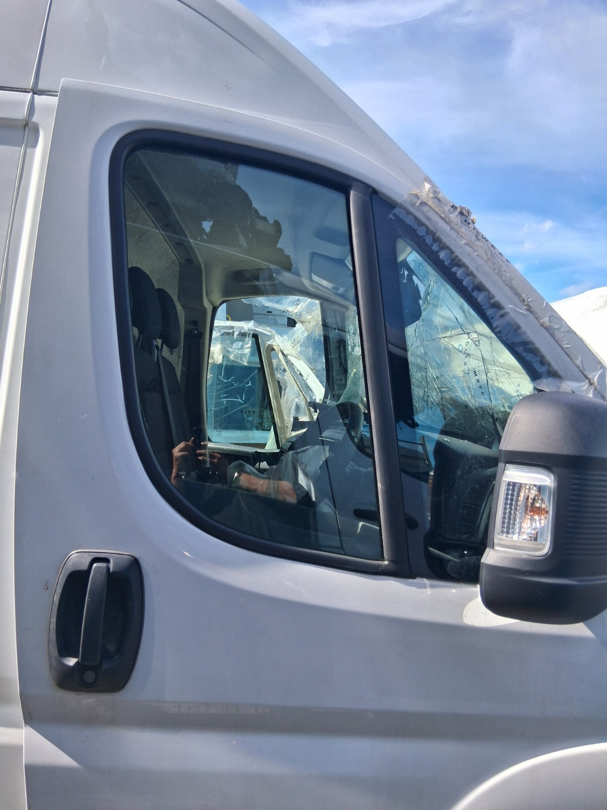 2024 PEUGEOT BOXER MK3 L3H2 OSF DRIVER SIDE FRONT BARE DOOR WHITE
