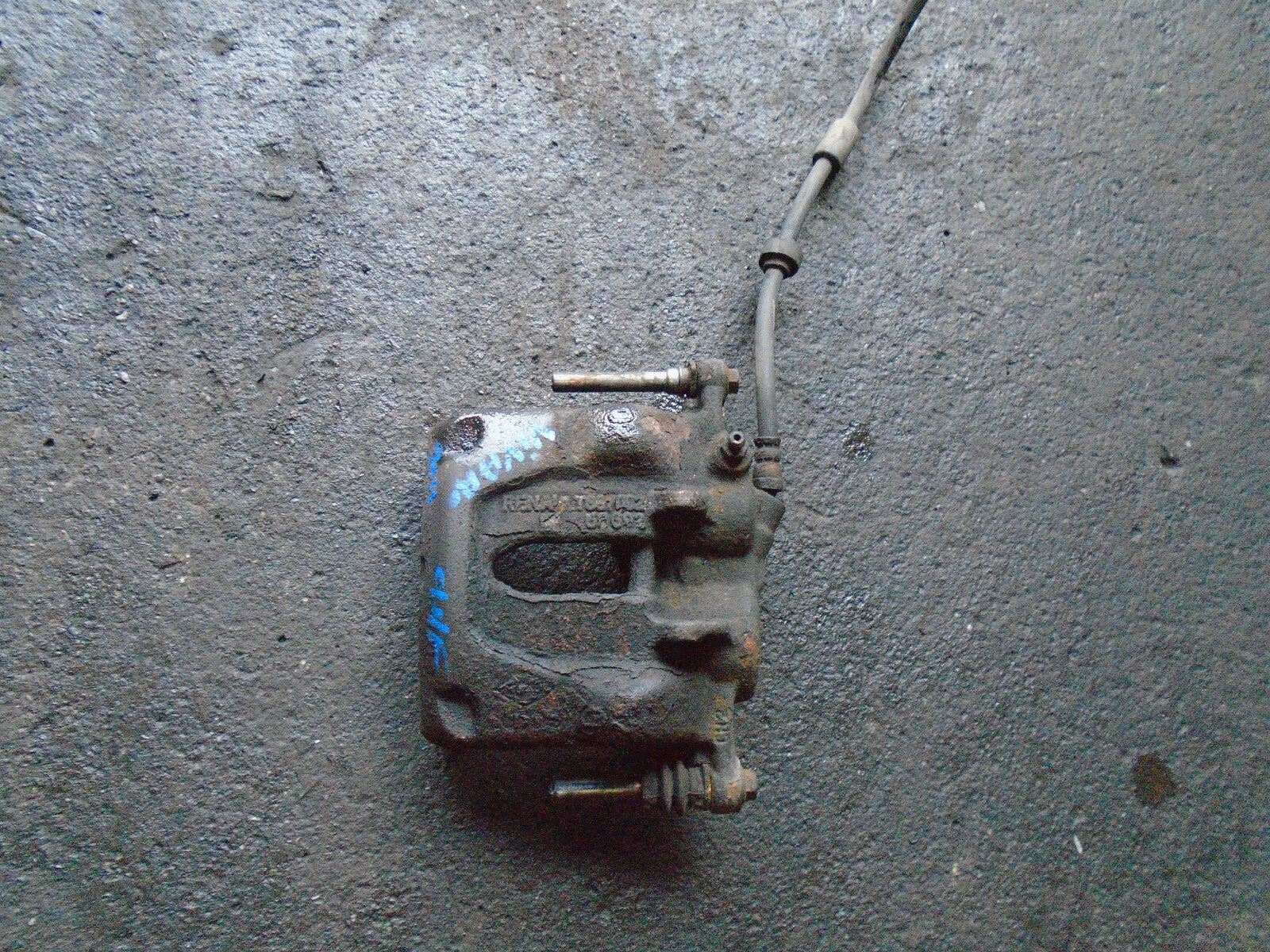 VAUXHALL VIVARO 2011 OSF DRIVER SIDE FRONT BRAKE CALIPER