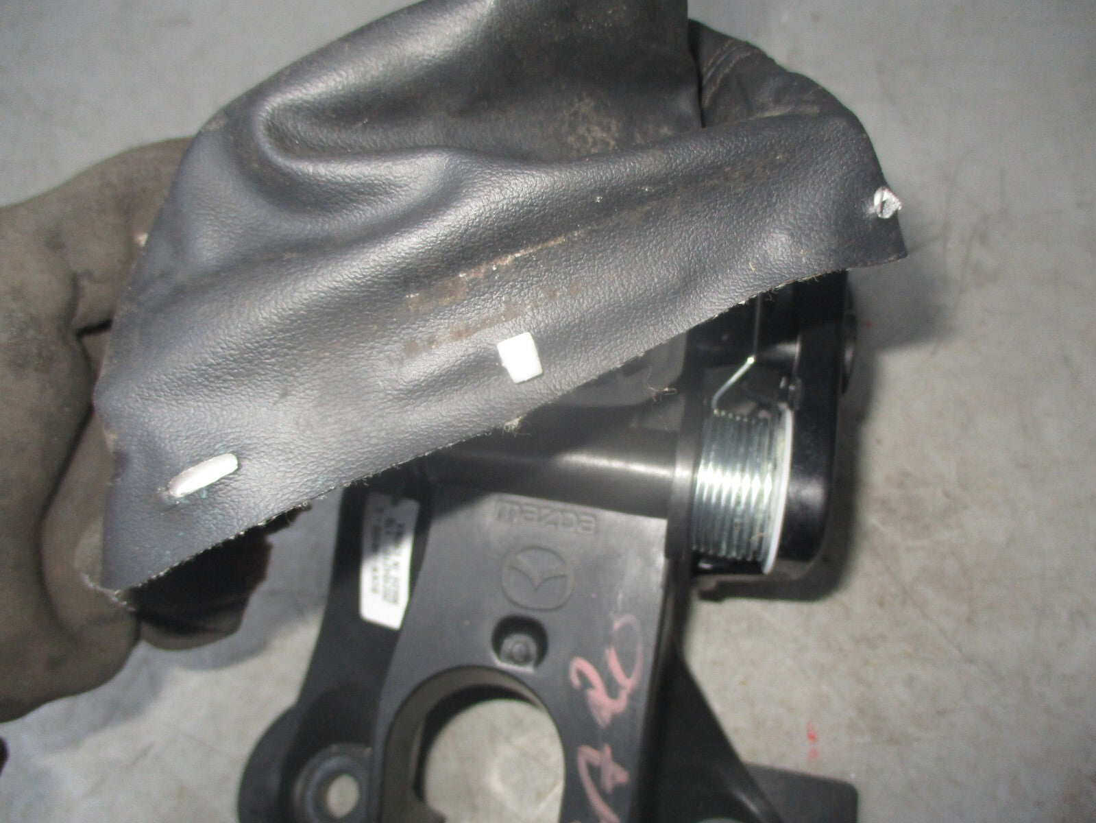 MAZDA 3 2020 2.0 PETROL MANUAL GEARSTICK SHIFTER BCKN46100A