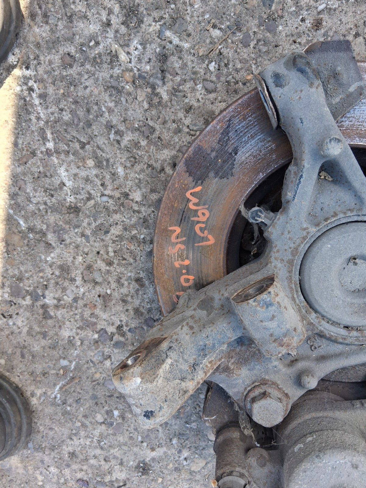 2018 MERCEDES BENZ SPRINTER W907 NSF PASSENGER FRONT LEFT HUB BRAKE CALIPER