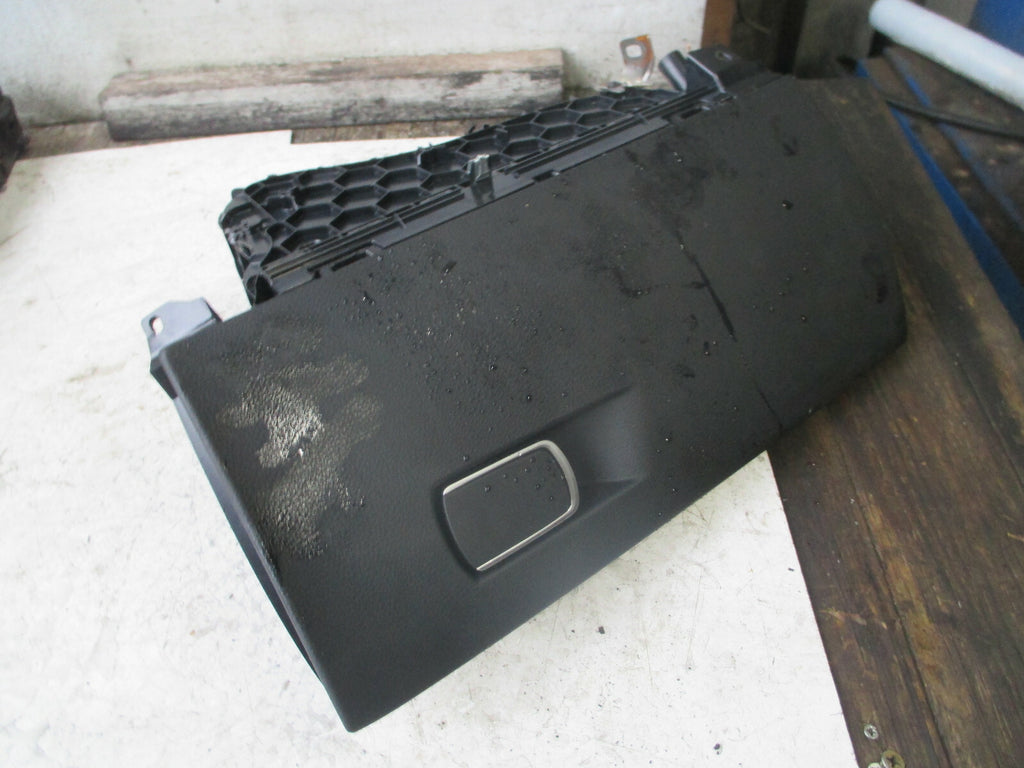 BMW 1 SERIES 116D F20 2018 GLOVEBOX STORAGE COMPARTMENT