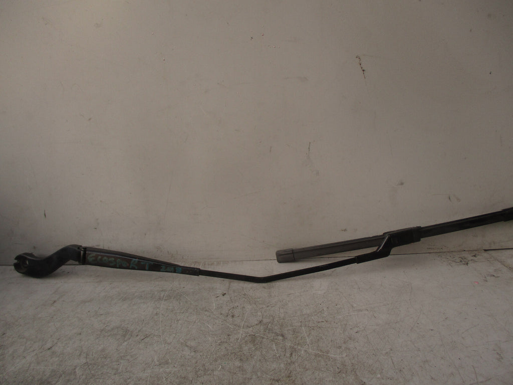 2018 FORD ECOSPORT MK2 FRONT WINDSCREEN WIPER ARM CN1517527EC
