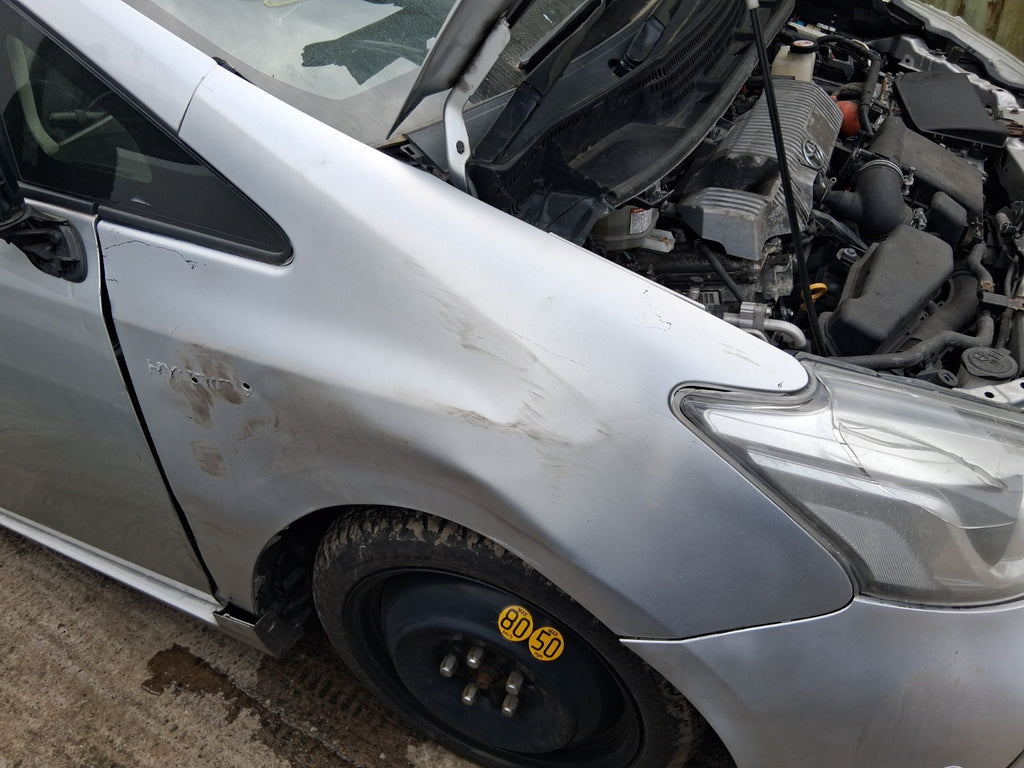 2018 TOYOTA PRIUS V PLUS XW40 OSF DRIVER SIDE FRONT RIGHT WING PANEL SILVER