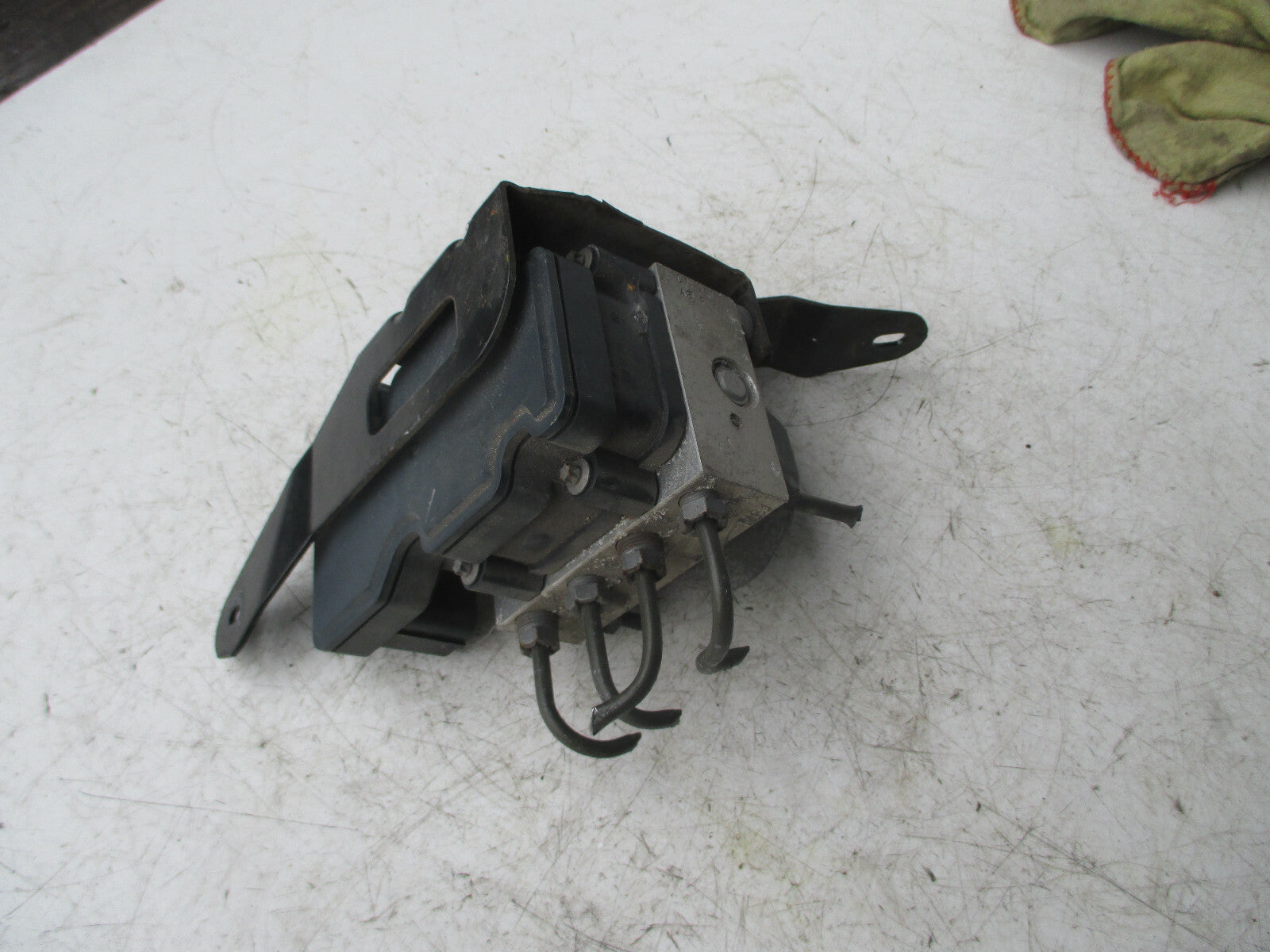 RENAULT KANGOO 2013 ABS BRAKE PUMP CONTROLLER ECU MODULE 476605718 0265260302