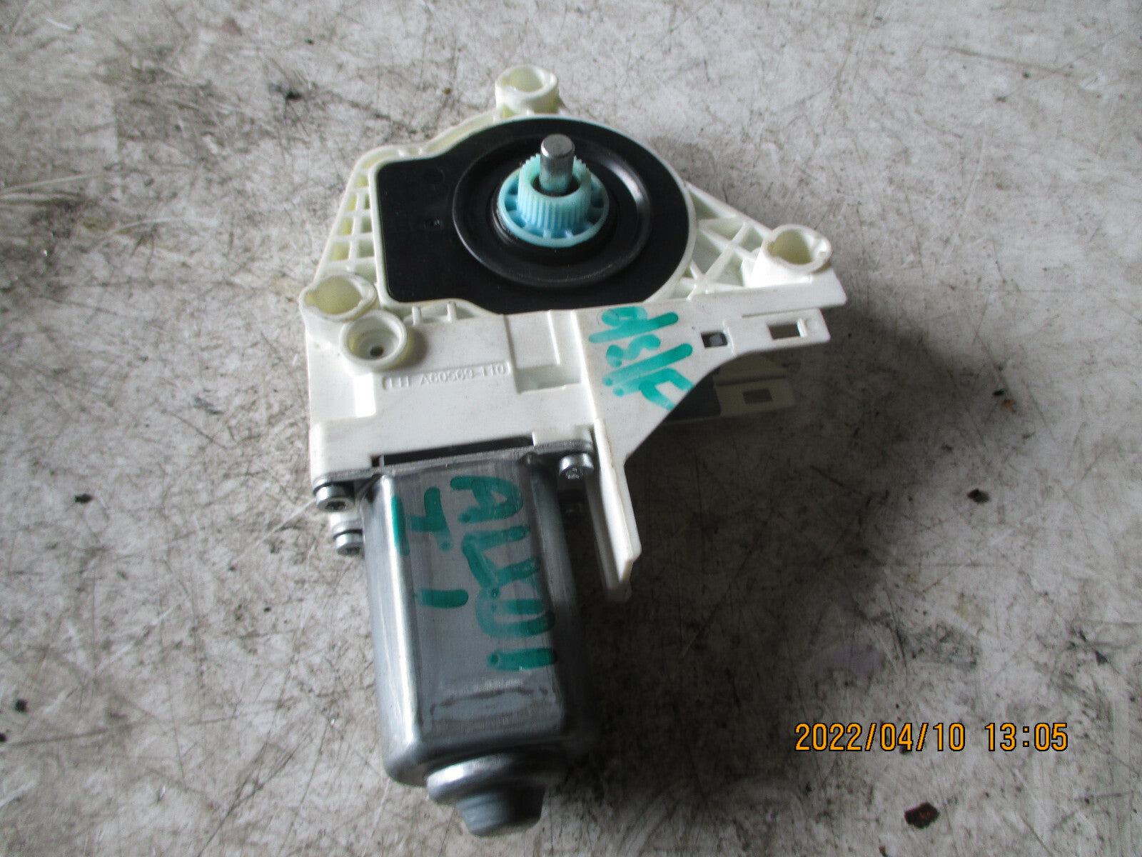 AUDI A1 2015 5 DOOR 8X OSF DRIVER SIDE FRONT DOOR WINDOW MOTOR 8K0959802C