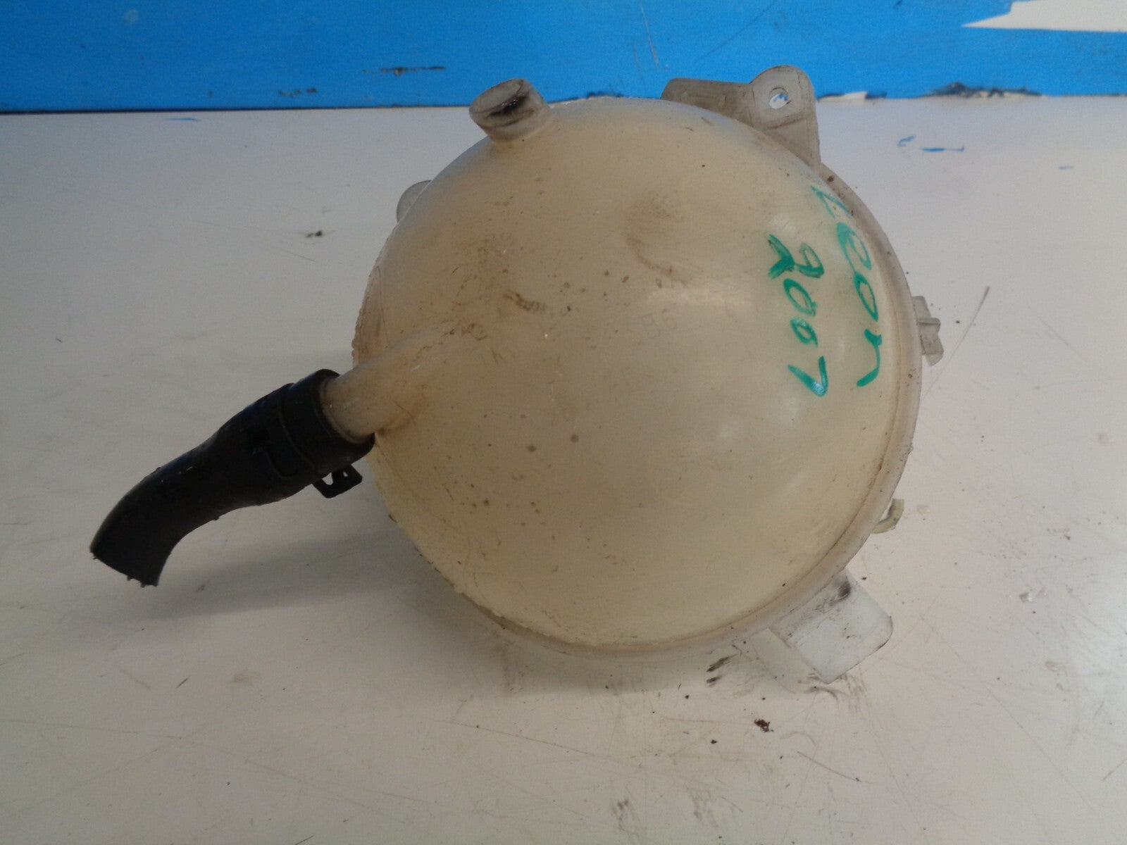 SEAT LEON 2007 2.0 TDI COOLANT RESERVOIR EXPANSION TANK BOTTLE 1K0121407