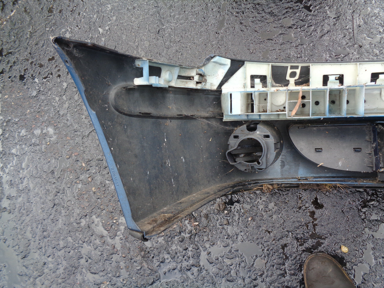 RENAULT MEGANE MK1 1999 FRONT COMPLETE BUMPER