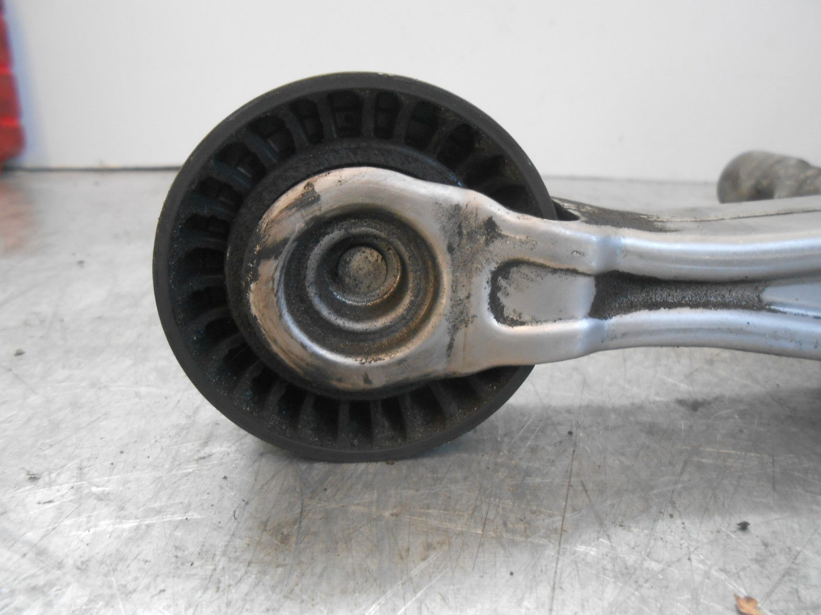 PEUGEOT 308 MK1 1.4 16V (8FS EP3) PRIMARY BELT TENSIONER PULLEY 7534398