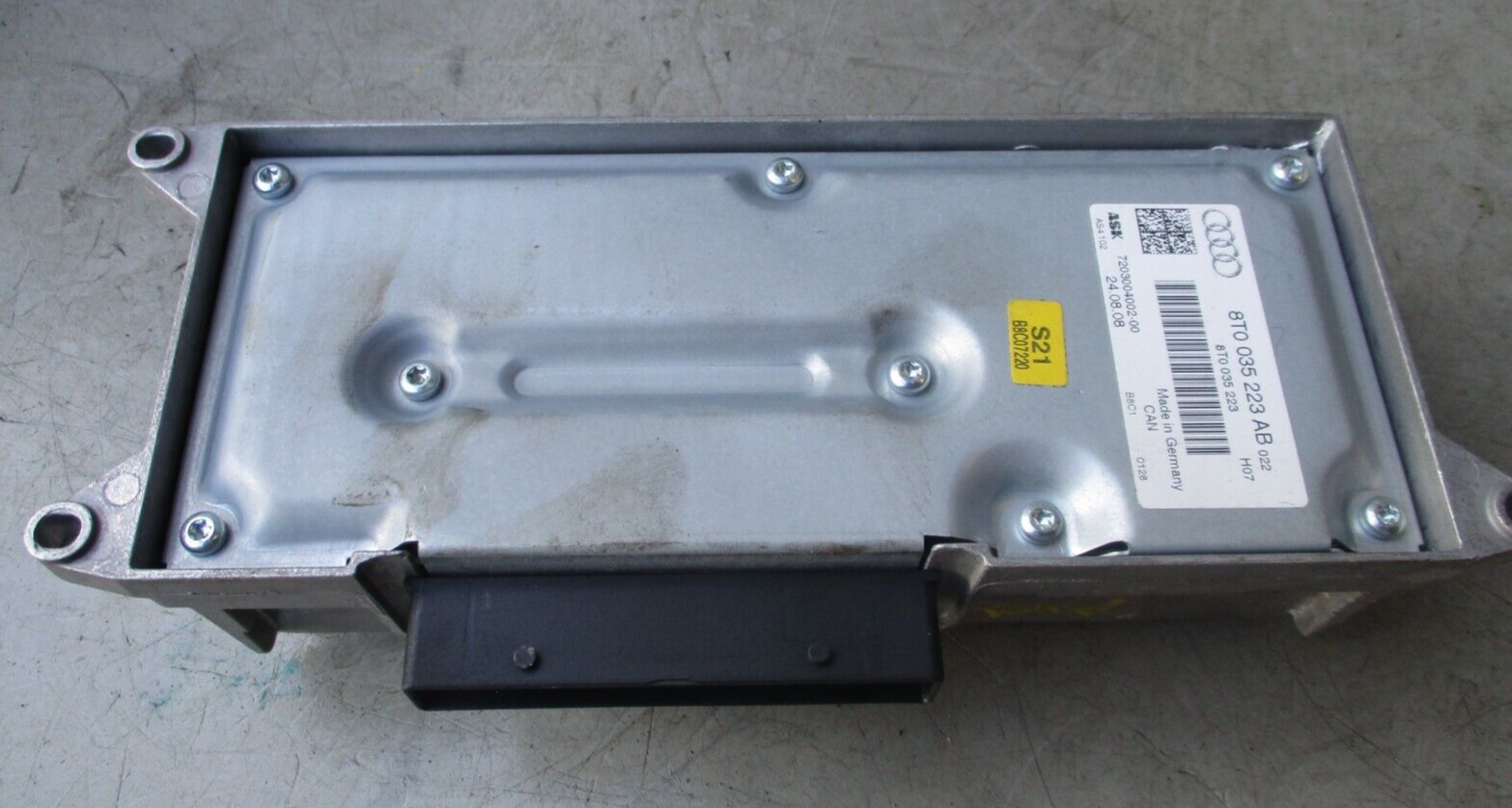 AUDI A4 STERO AUDIO AMPLIFIER UNIT MODULE 8T0035223AB