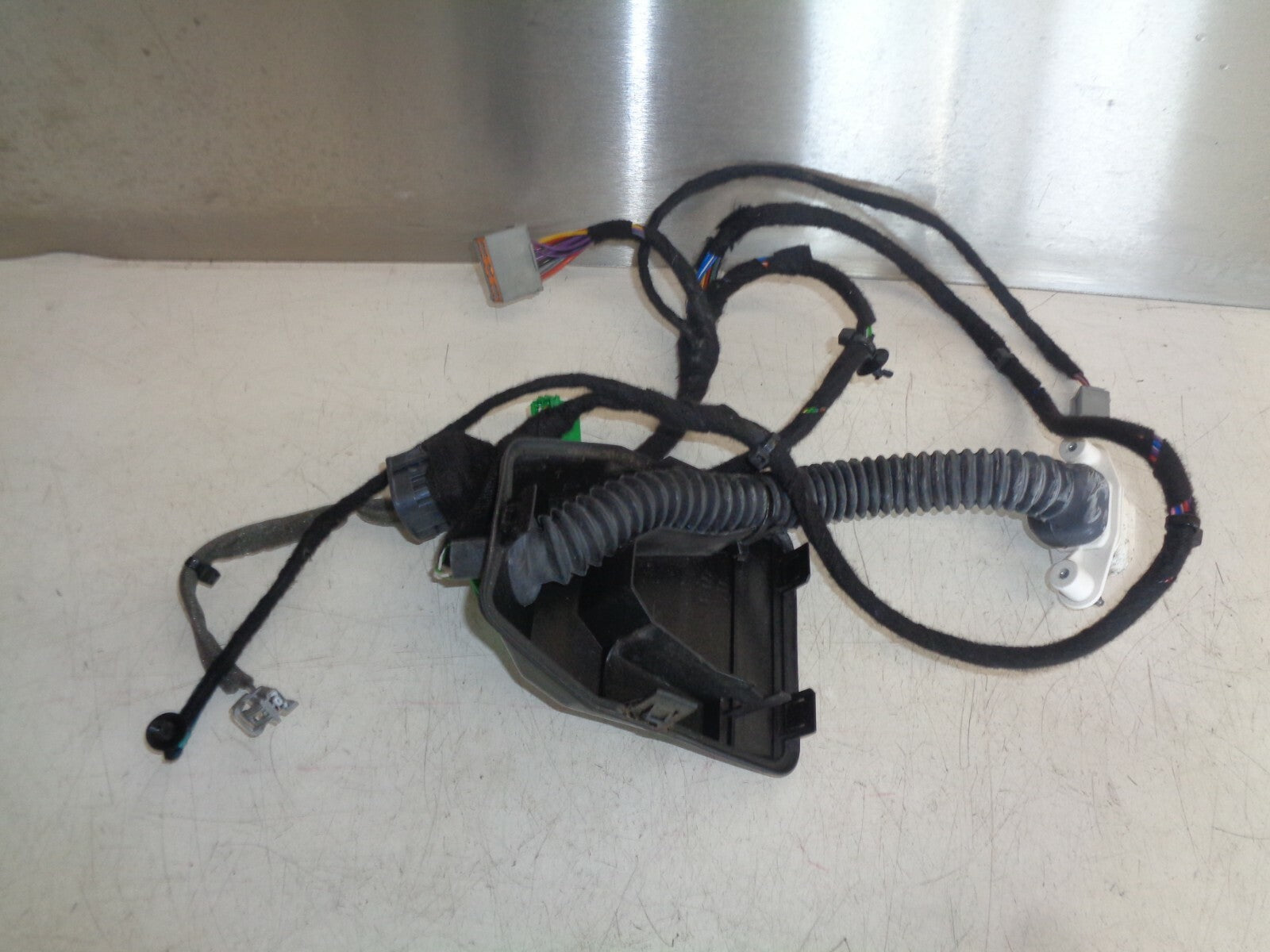 VOLVO XC90 D5 2014 FACELIFT NSF PASSENGER SIDE FRONT DOOR WIRING HARNESS LOOM